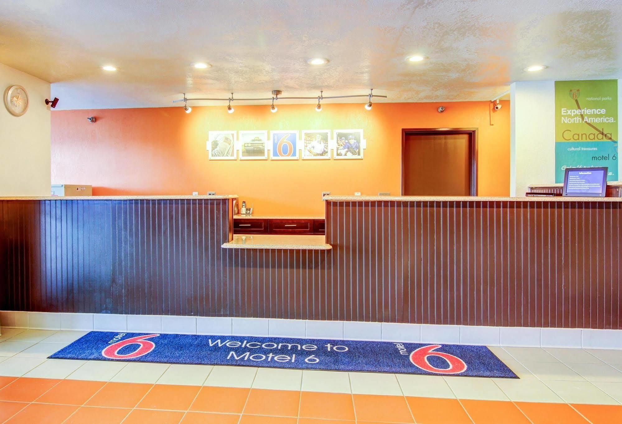 Motel 6-Columbia, Mo - East מראה חיצוני תמונה