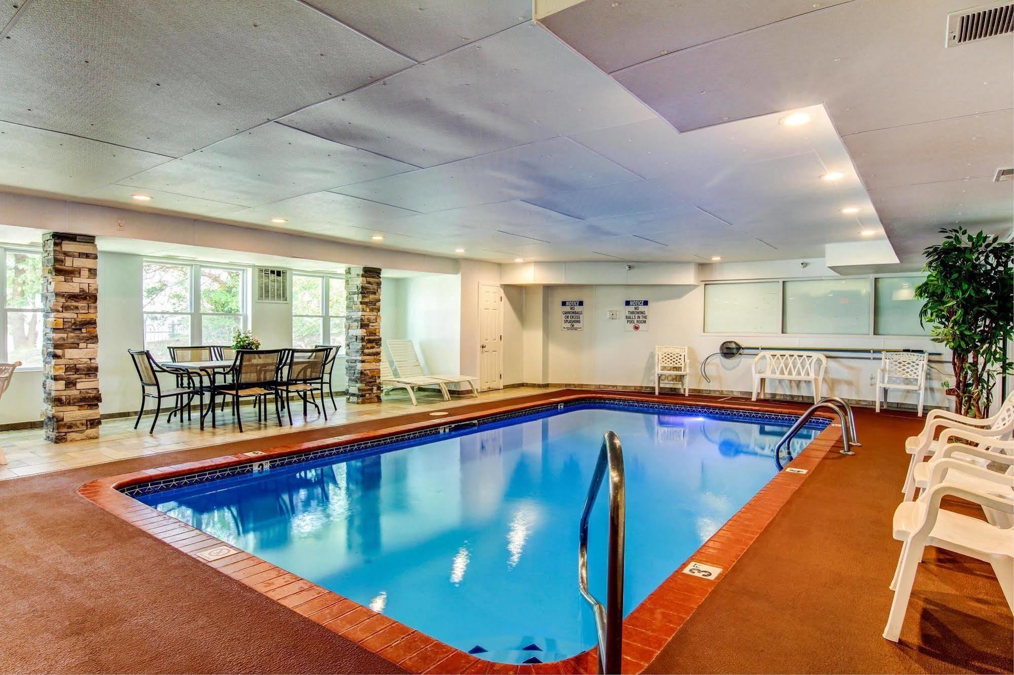 Motel 6-Columbia, Mo - East מראה חיצוני תמונה