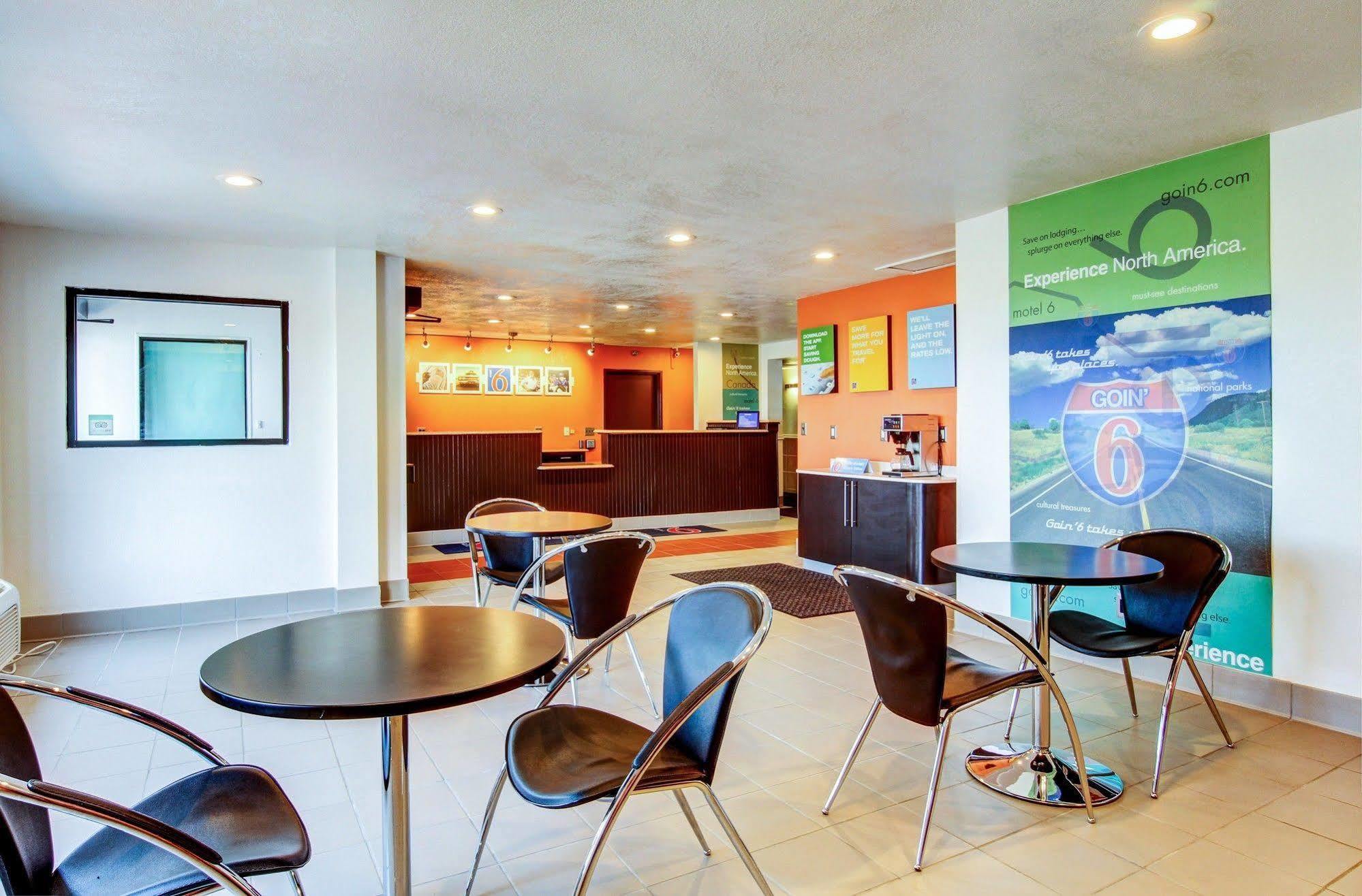 Motel 6-Columbia, Mo - East מראה חיצוני תמונה