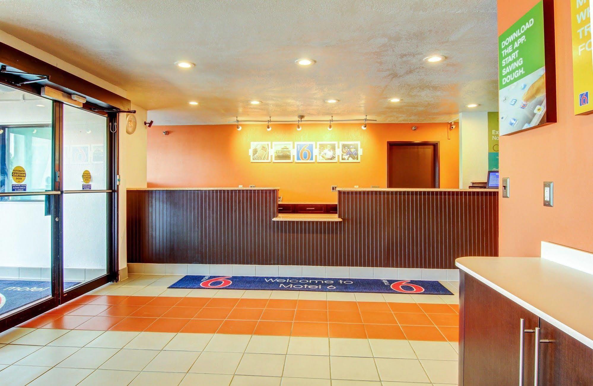 Motel 6-Columbia, Mo - East מראה חיצוני תמונה